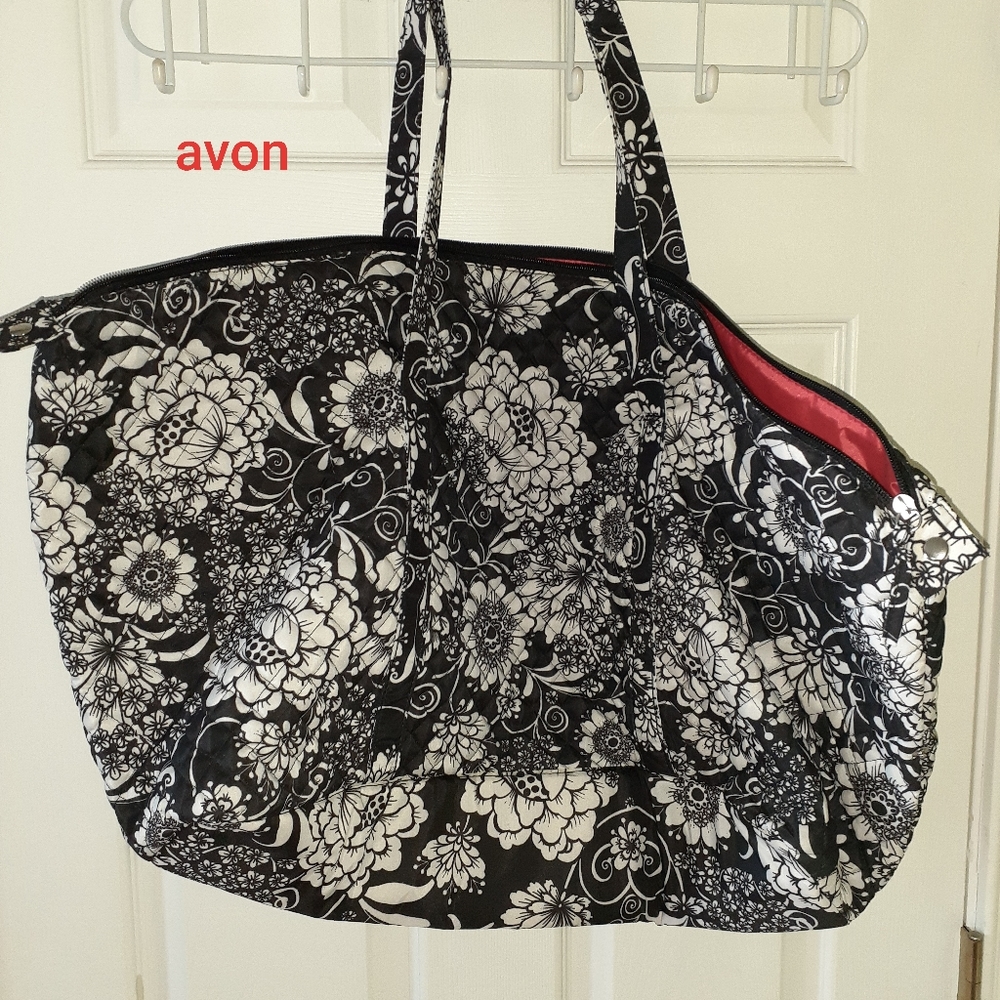 Purses - Picture 2 of 4